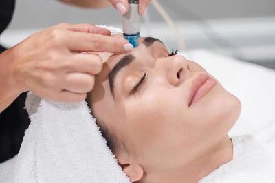 Hydrafacial® Deluxe - Full face Wirkstoffbooster 50 min